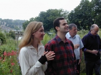2005Dan&KylieLeaving07